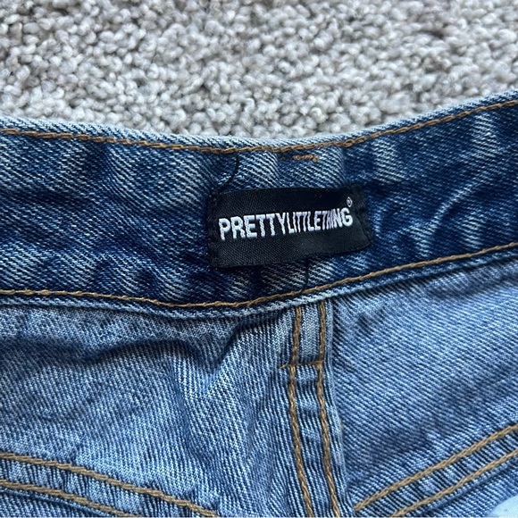 PrettyLittleThing Blue Denim Jeans - Picture 5 of 6